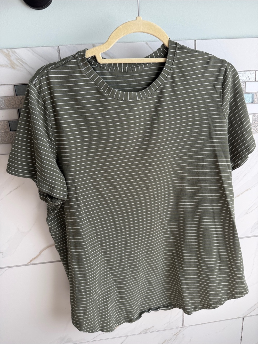 Lululemon Love Crew Short Sleeve T-Shirt Synchronise Stripe Olive White 12 EUC